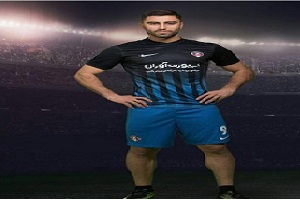 ستاره آبی ها مدل شد+ عکس