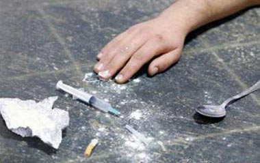 ضرورت نظارت بر چرخه‌ی درمان معتادان