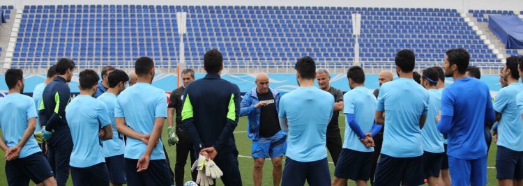 توصيه منصوريان به شاگردانش پيش از ديدار با تراكتورى ها