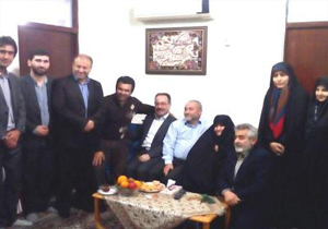 دیدار نوروزی فرماندار رشت با خانواده شهیدان یوسفی