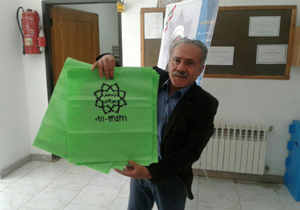 نذر زیست محیطی یک دوستدار طبیعت در نور