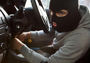 لحظه باورنکردنی سرقت 60 ثانیه‌ای پراید! + فیلم