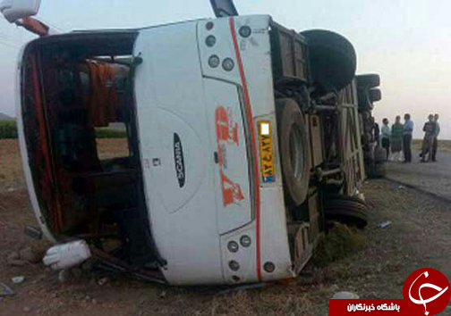 از 15 مصدوم در واژگونی اتوبوس تا 7 کشته و مصدوم در جاده قلات