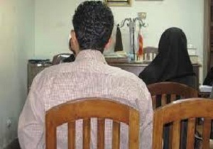 شوهر: زنم نه لباس شیک می‌پوشد نه به خودش می‌رسد/زن: از رفتارهای مدرن امروزی بیزارم