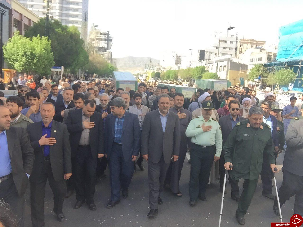 تشییع پیکر پاک ۳ شهید مدافع حرم در مشهد