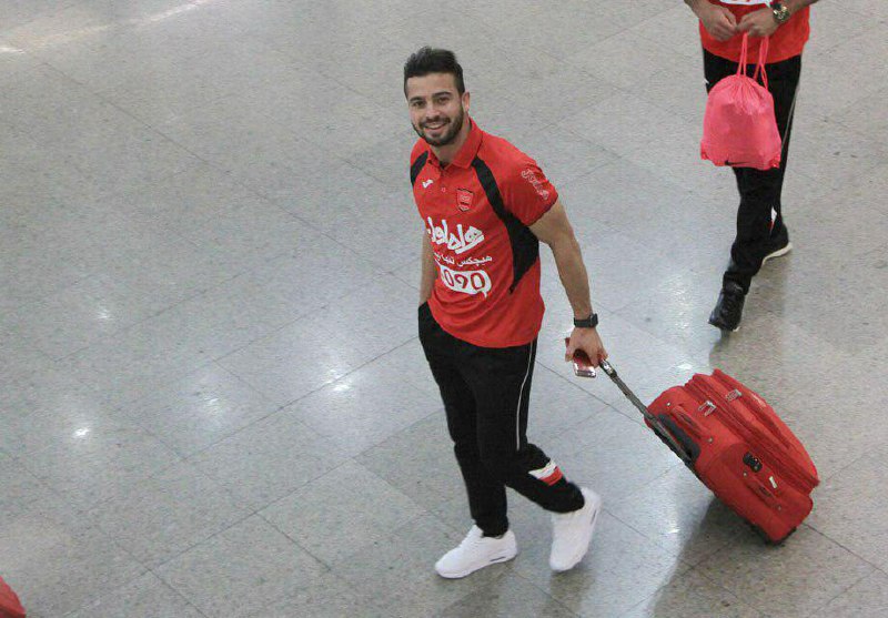 قهرمان ایران وارد عمان شد