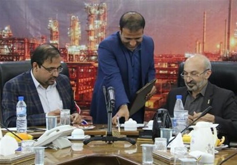 تفاهم&zwnj;نامه همکاری بین منطقه ویژه پارس و دانشگاه علمی کاربردی منعقد شد&zwnj;