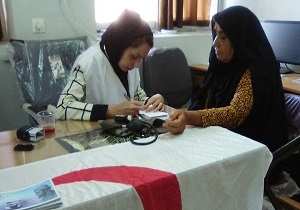 سیل زدگان در محمدیار نقده رایگان ویزیت شدند