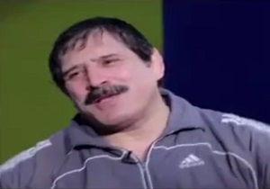 عباس جدیدی: دخترم را با نشان دادن آن عکس ها به همدیگر آزار روحی می دهند + فیلم