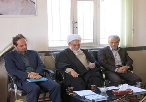 دلجویی از خانواده شهدا زنده نگه داشتن یاد و خاطره شهدا است