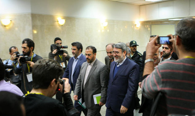 بازدید رحمانی&zwnj;فضلی از روند ثبت&zwnj;نام انتخابات شورای شهر در فرمانداری تهران