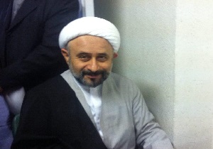 هنوز برای شرکت در لیستی تصمیم نگرفته ام