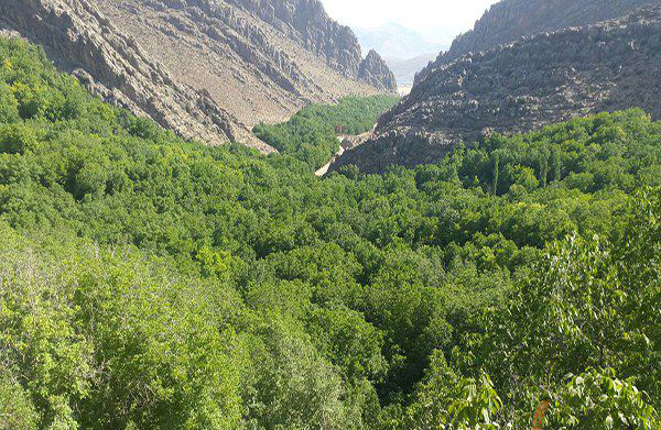 گذری از بهشت گمشده ایر&zwnj;ان&zwnj;زمین به سوی آبشار زیبای مرودشت