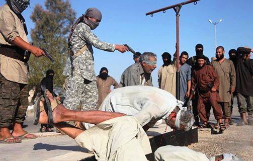 داعش صدها غیرنظامی را در غرب موصل بازاشت کرده است