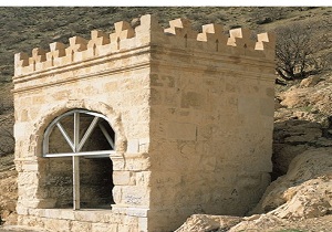 اریکه سلطنتی یا همان «تاق گرا» پذیرای میهمانان نوروزی