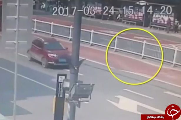 21 مسافر اتوبوس با خوش شانسی از مرگ گریختند + تصاویر