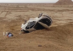 امدادرسانی به مصدومان حادثه واژگونی 206 در محور انار ـ مهریز