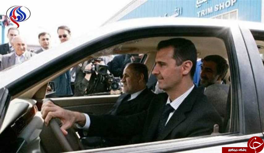 رانندگی بشار اسد با خودروی شخصی در خیابان های دمشق+عکس