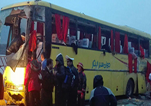 یک کشته و 21 مصدوم بر اثر واژگونی اتوبوس