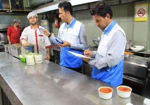 جمع آوری ۶۰ کیلوگرم مواد غذایی فاسد