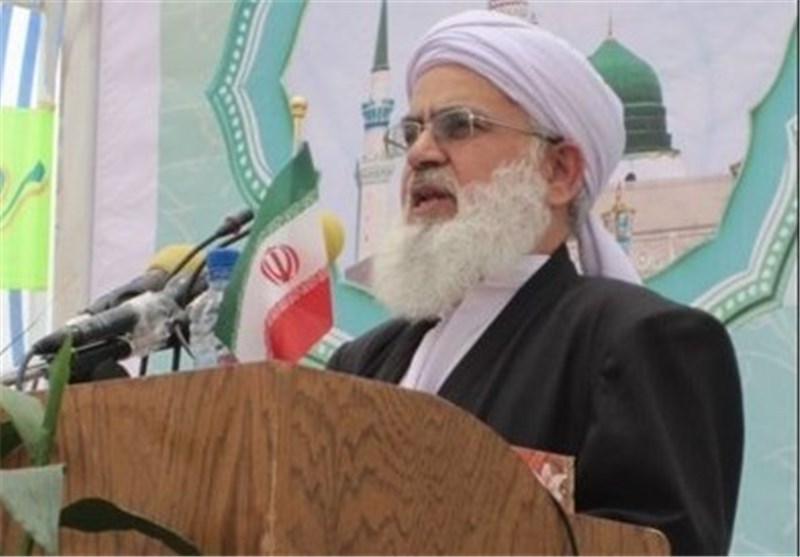 مسلمانان باید در راستای تحقق اسلام به اتحاد پایبند باشند