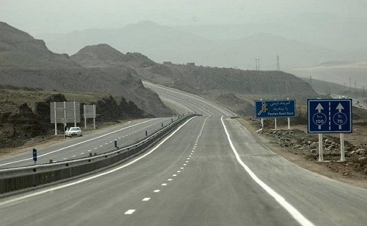 پرداخت تسهیلات به صادرکنندگان کشور / شهیدمفتح پرچم دار وحدت حوزه و دانشگاه