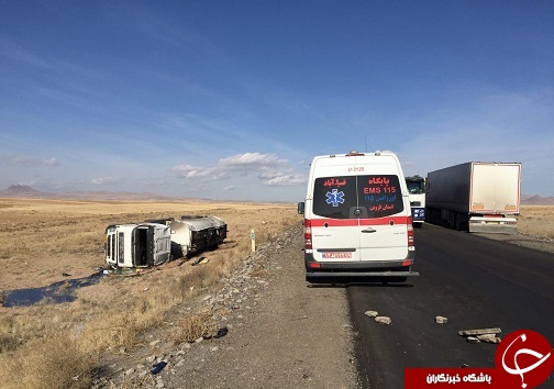 واژگونی دو خودرو با ۶ مصدوم + تصاویر