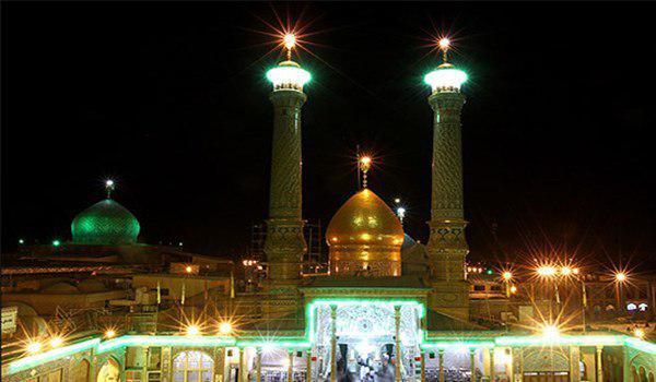 تجلیل از خادمان حضرت عبدالعظیم حسنی (ع) در بازی استقلال و نفت آبادان