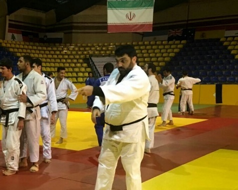 جام قهرمانی مبارزات تیمی جودو به تهران رسید