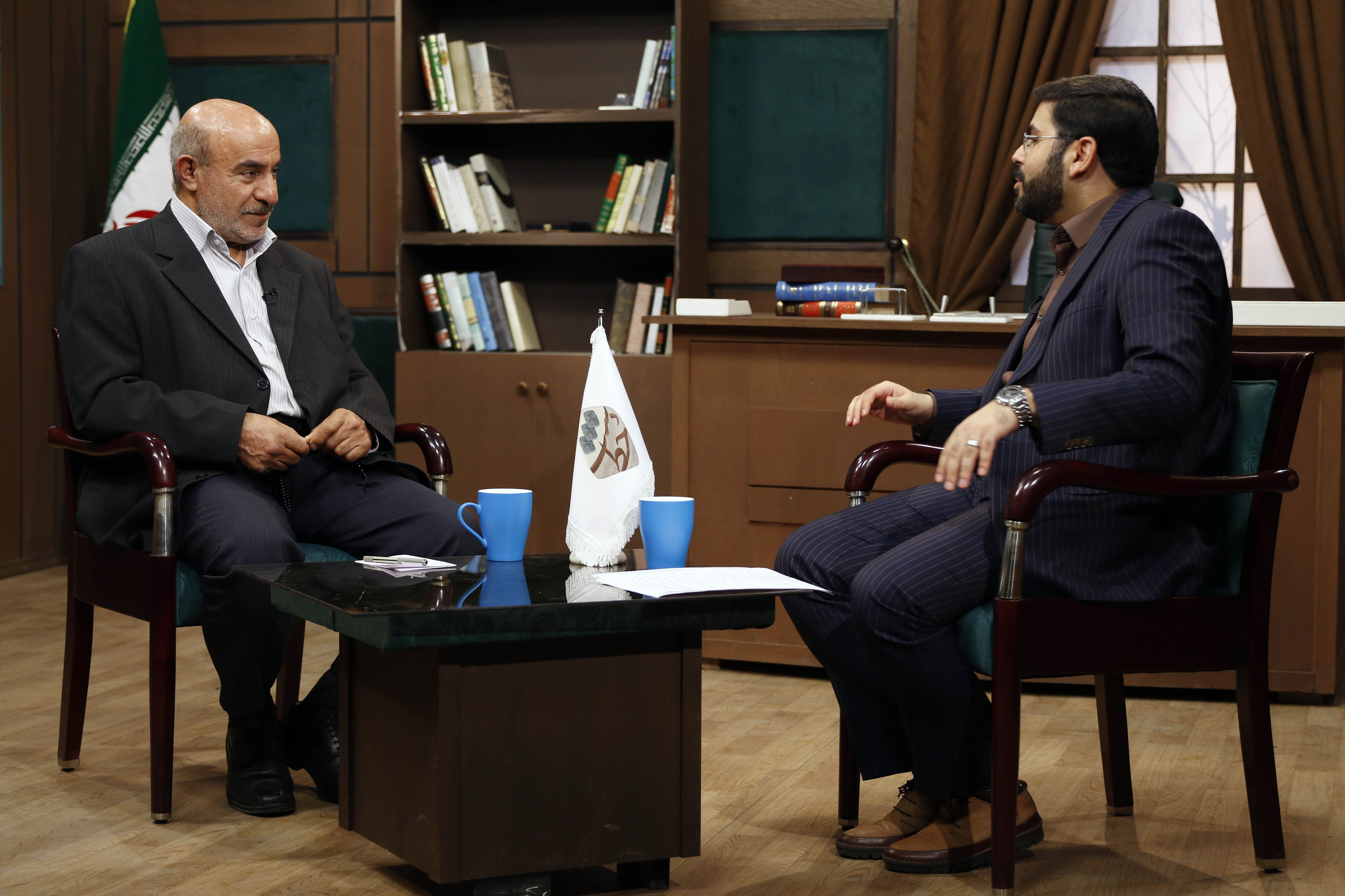واحدهای بزرگ اقتصادی تعطیل شده&zwnj;اند/روحانی چطور وعده&zwnj;های انتخاباتی را عملی می&zwnj;کند