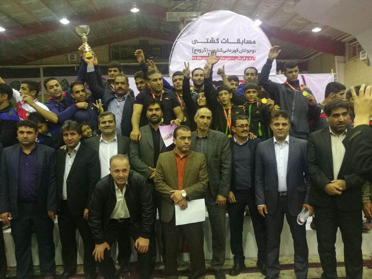 کرمان قهرمان مسابقات کشتی آزاد قهرمانی کشور