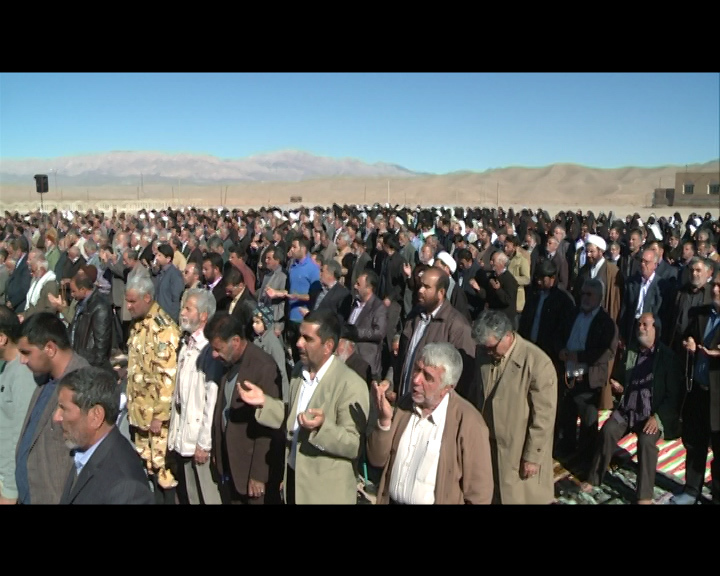 نماز طلب باران در کرمان اقامه شد