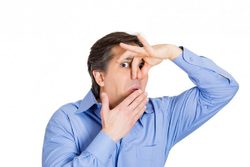 چطور بوی دهان را برطرف کنیم؟