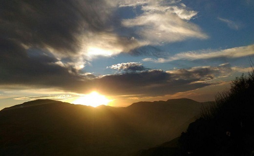 طلوع زیبای خورشید در آسمان &laquo;پابند&raquo; + تصاویر