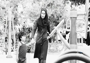 دوربین مخفی در زمین بازی/ چقدر فرزندانتان آموزش دیده‌اند تا با افراد غریبه همراه نشوند؟ + فیلم