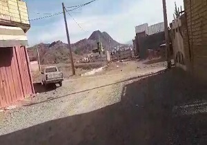 فقدان روکش آسفالت در معابر &laquo;شهرک پارسیلون&raquo; + فیلم
