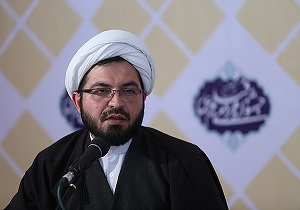 سینمای غرب، برآمده از یک زیست طولانی مدت است/  هنرمند باید جهان اختصاصی خود را پیدا کند