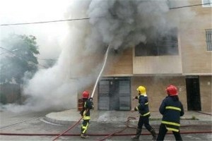 حریق به جان یک مجتمع مسکونی در اهواز افتاد