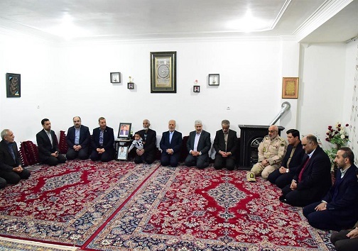 دیدار مسئولان استانی  خراسان جنوبی با خانواده شهید نایبی