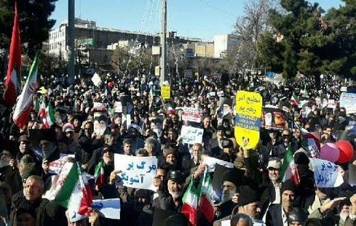 آغاز راهپیمایی مردم استان مرکزی علیه فتنه گران آغاز راهپیمایی مردم استان مرکزی علیه فتنه گران