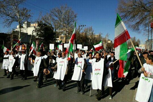 آغاز راهپیمایی مردم استان مرکزی علیه فتنه گران + عکس آغاز راهپیمایی مردم استان مرکزی علیه فتنه گران + عکس