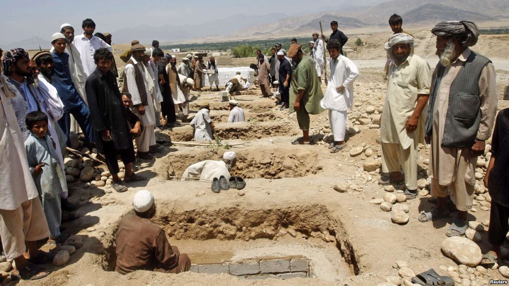 ناتو: درباره تلفات غیر نظامیان در حمله هوایی ننگرهار تحقیق می کنیم