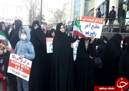 راهپیمایی مردم بیرجند در محکومیت هنجارشکنی های اخیر در کشور راهپیمایی مردم بیرجند در محکومیت هنجارشکنی های اخیر در کشور