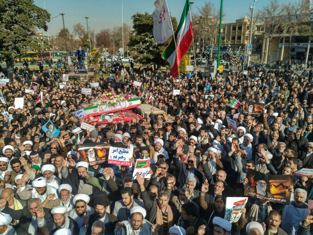 چهاردهم دیماه در تاریخ نصف جهان ماندگار شد