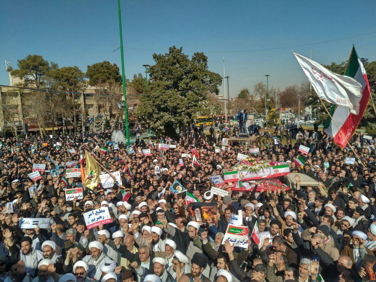 چهاردهم دیماه در تاریخ نصف جهان ماندگار شد