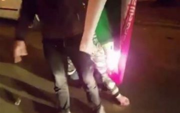به چه علت کسانی که از سوختن پرچم صهیونیست ها ناراحت می شوند از آتش زدن پرچم کشورمان ناراحت نشدند؟