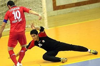 حق ما قهرمانی بود