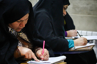 تجلیل از آموزشیاران نهضت سواد آموزی آران و بیدگل