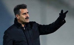 مخالفت سرمربی فولاد خوزستان با جدایی عبدالله زاده
