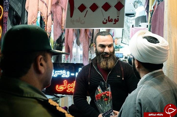 رفتار جالب نظامیان با کسبه خیابان ولیعصر (عج) +تصاویر